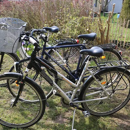 - Direkt Am Wasser Apartment *