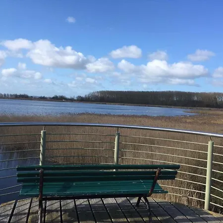 - Direkt Am Wasser * Polchow (Vorpommern-Rugen)