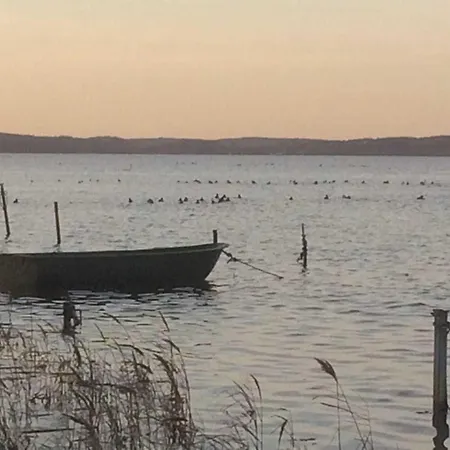 - Direkt Am Wasser *