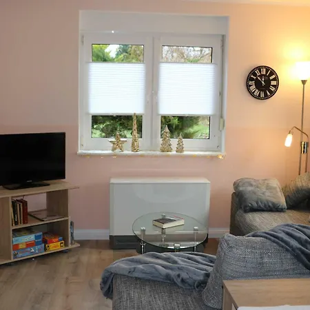 Apartment - Direkt Am Wasser *