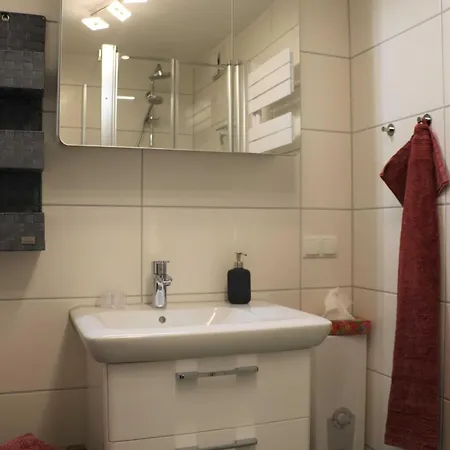 - Direkt Am Wasser * Polchow (Vorpommern-Rugen)