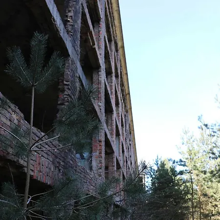 - Direkt Am Wasser Apartment Polchow (Vorpommern-Rugen)