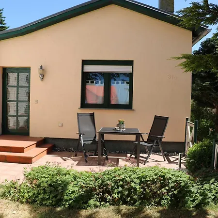 - Direkt Am Wasser Apartment